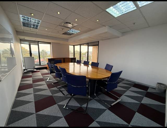 3,756M² OFFICE TO LET IN ROSEBANK